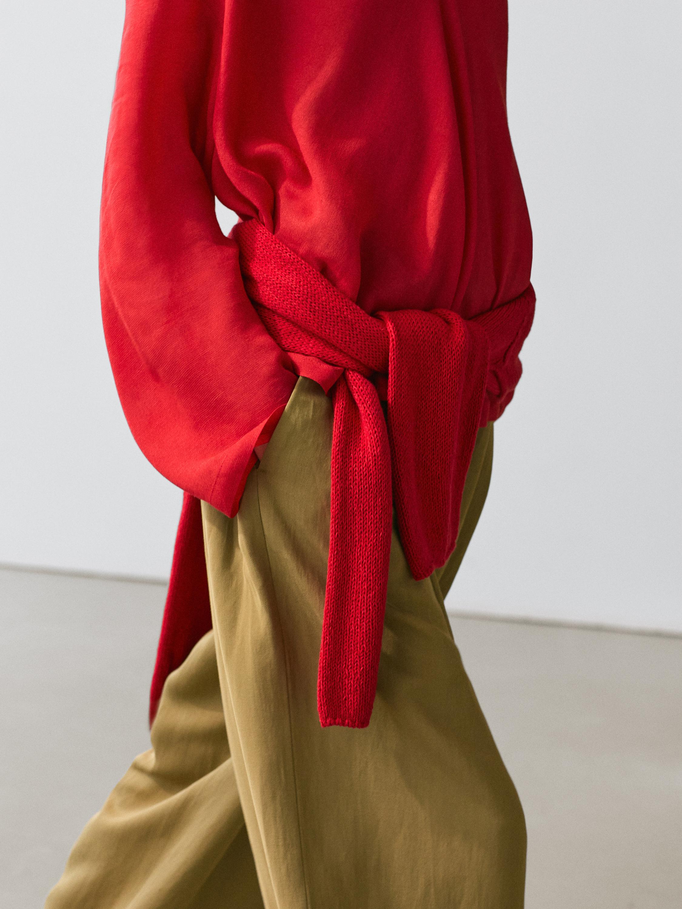 Flowing blouse with draped collar